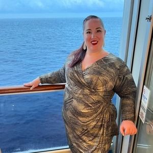 Meet your Posher, Libby